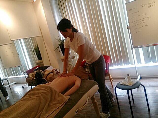 アロマテラピー自木楽 のトリートメント講習 画像